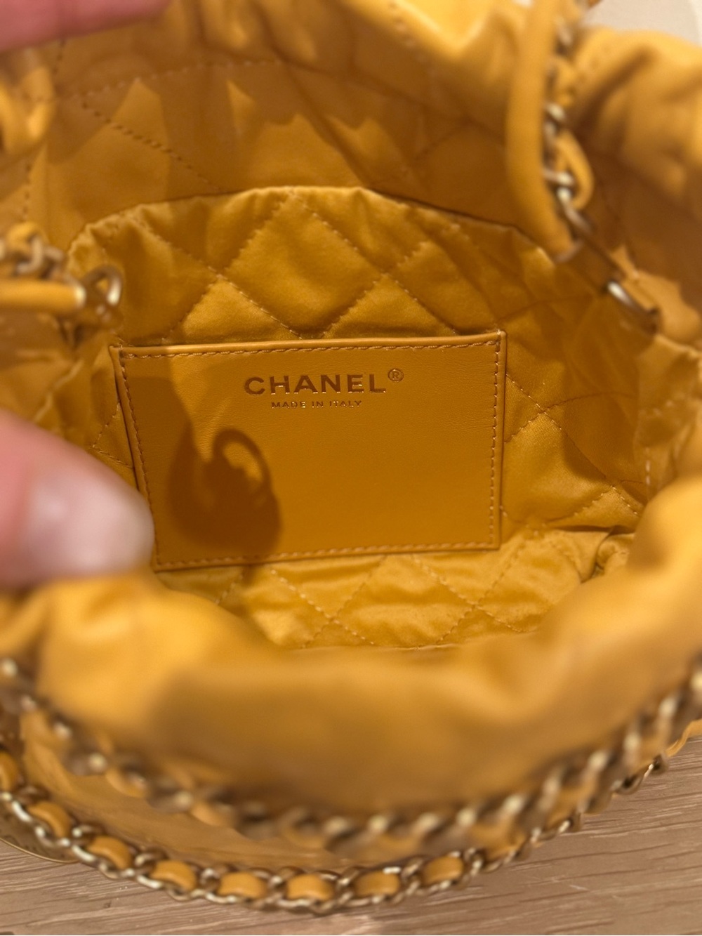 Chanel 22 Mini - Picture 7 of 9